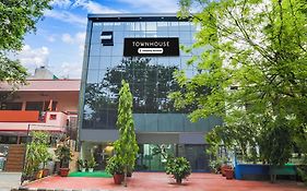 Super Townhouse Vikaspuri